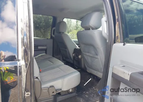 2016 Ford F-250 Xlt z USA, uszkodzony, nr VIN 1FT7W2BT8GED38677